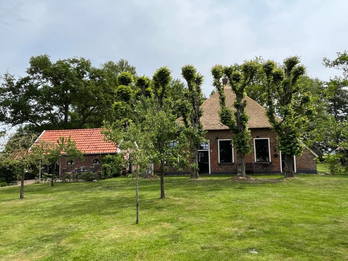 Landelijk Gelegen Huisje Op Erf Veeningen Zewnętrze zdjęcie